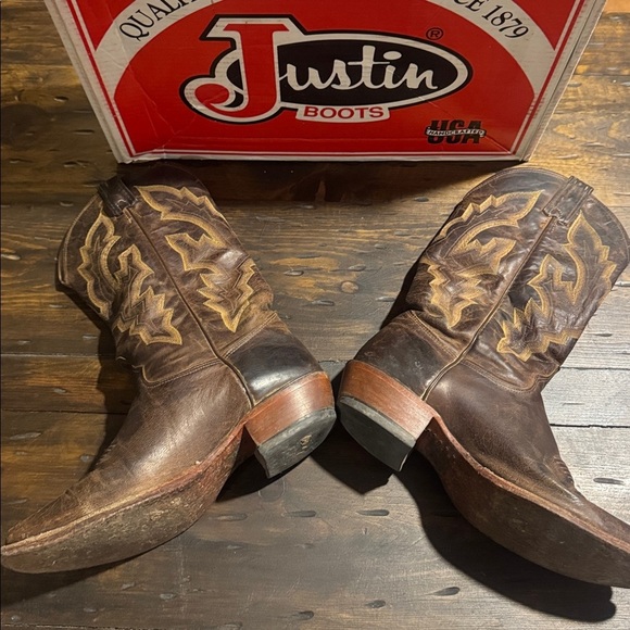 Justin Boots Tan Distressed Vintage Goat Western Boots-Size 8.5 EE, Men’s main image 5
